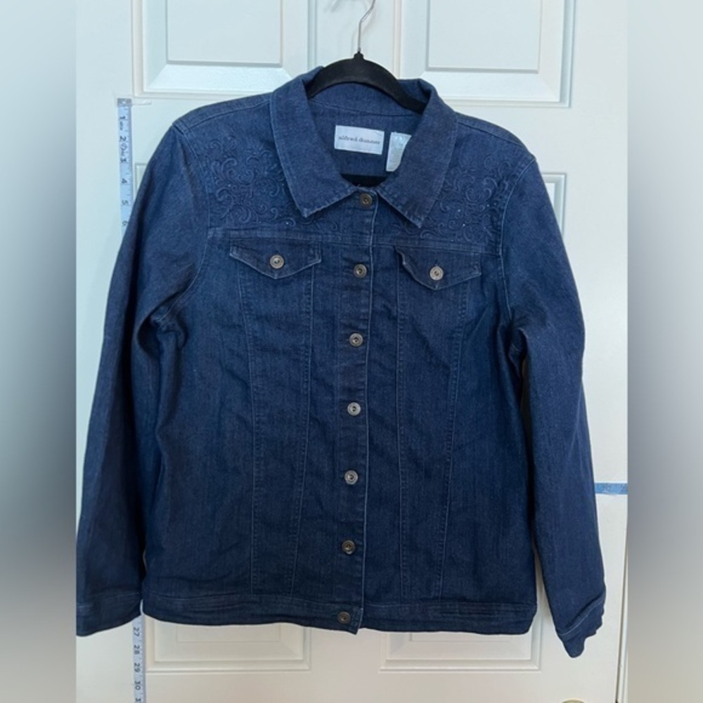 Alfred Dunner stylish Jean Jacket Embroidered details, size 10